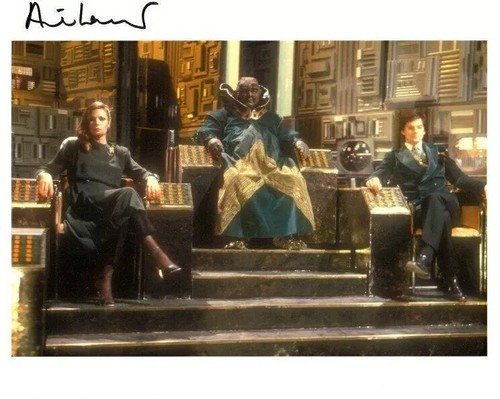 Doctor who autograph annie - doctor, autograph:
