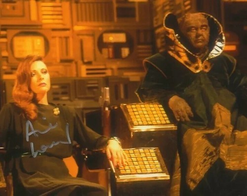 Doctor who autograph annie - who,